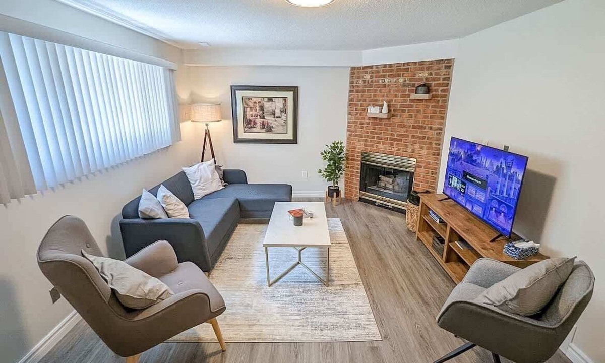 St. Catharines House | ~15 min to Niagara Falls | 2BDR + Free Parking