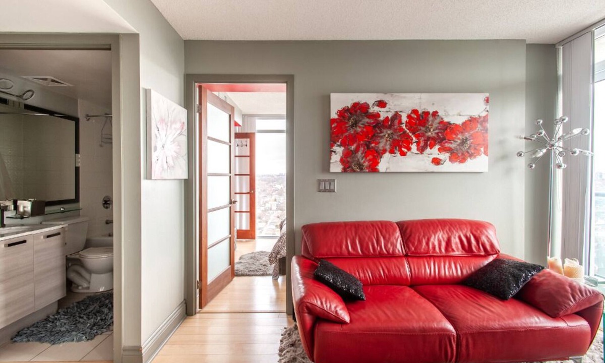 Little Portugal Condo | 1Bedroom Sub-penthouse Luxurious New Condo with Gorgeous Views, downtown Toronto