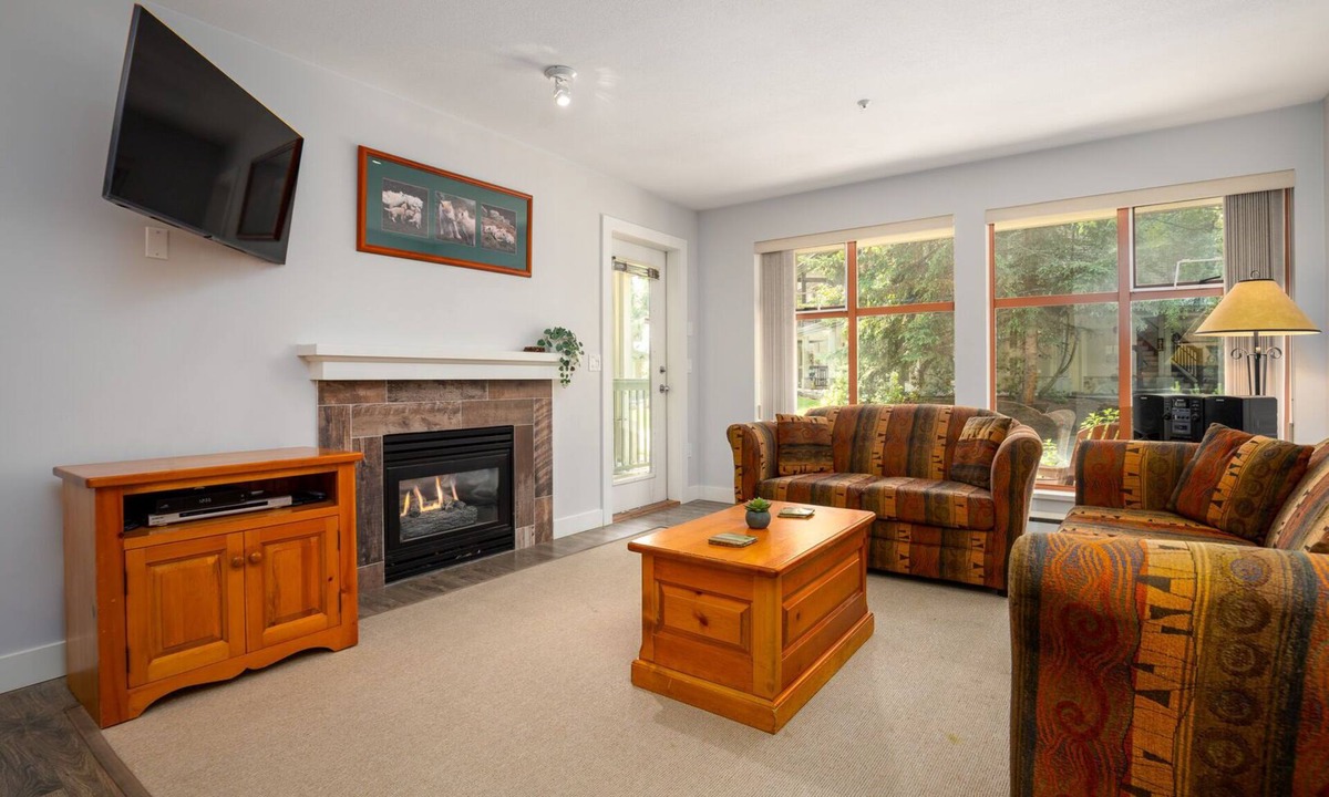 Village North House | 1BR | Northstar | Village Location | Gas Fireplace | Shared Hot Tub | Ski Storage