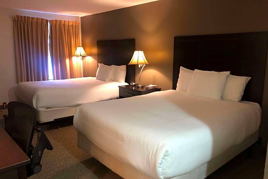 Lindsay Hotel | 2-Star Hotel ∙ Ramada by Wyndham Lindsay