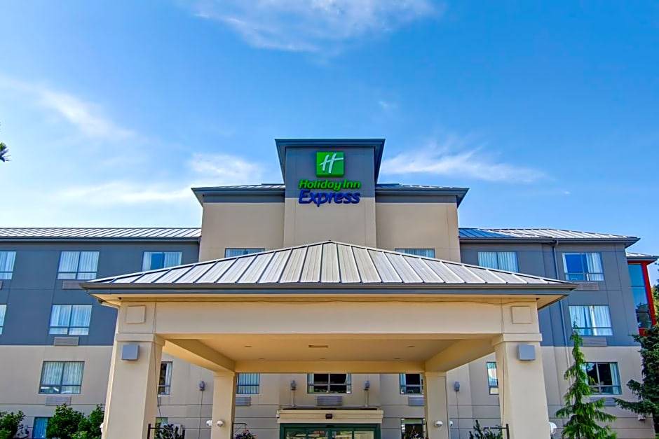 Kamloops Hotel | 2-Star Hotel ∙ Holiday Inn Express Kamloops, an IHG Hotel