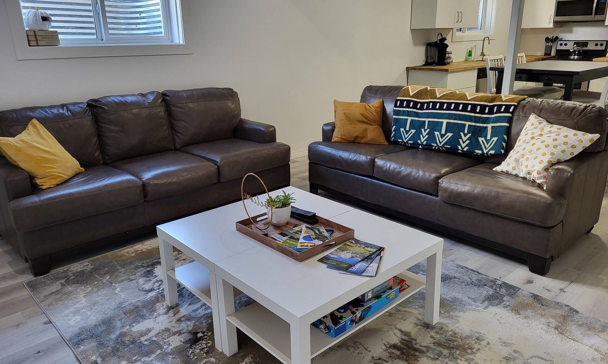 Sparwood House | 25 minutes from Ski Hill! 3 Bedroom/full kitchen and laundry.