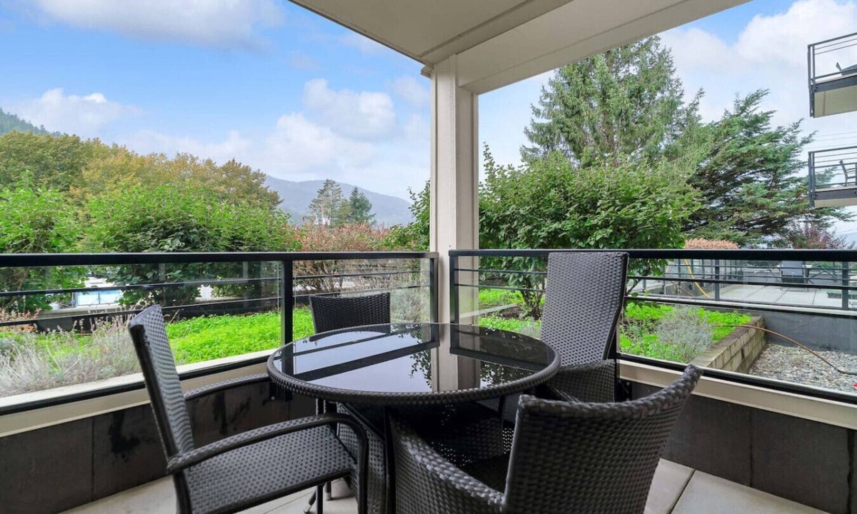 Harrison Hot Springs Apartment | 2BR Condo with Breathtaking Panoramic Views