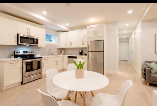 Burnaby Apartment | 2BR Suite Close to Transit - Great for Vancouver