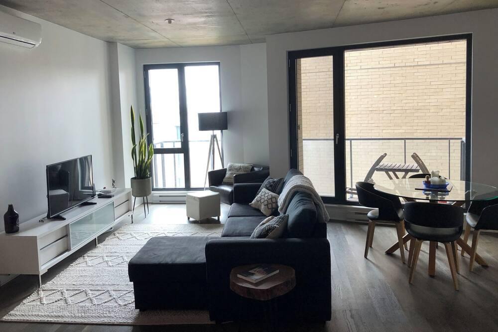 Rosemont-La Petite-Patrie Condo | 3 1/2 Rosemont neighborhood Angus, Montreal