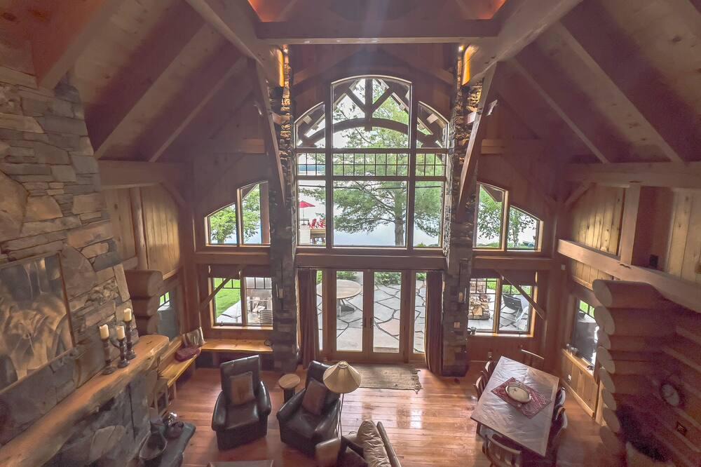 McDougall House | 410 Lorimer Lake Summ