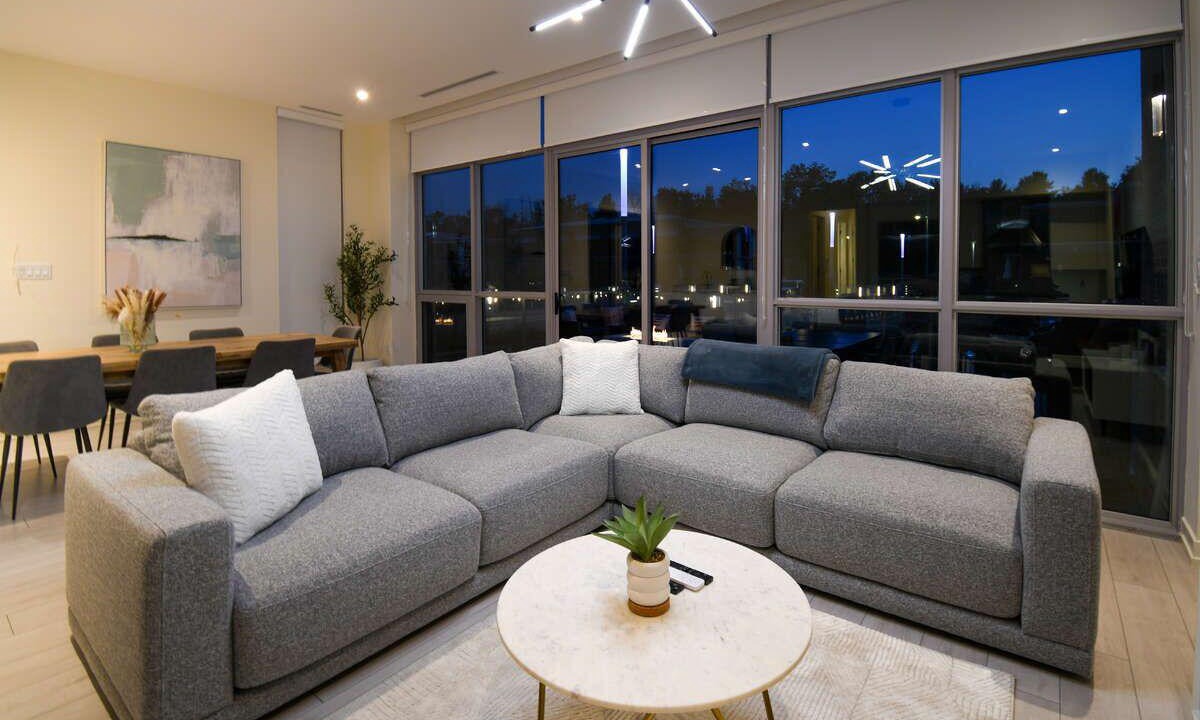 Innisfil House | 5BR townhouse with private dock, patios, and stunning views.
