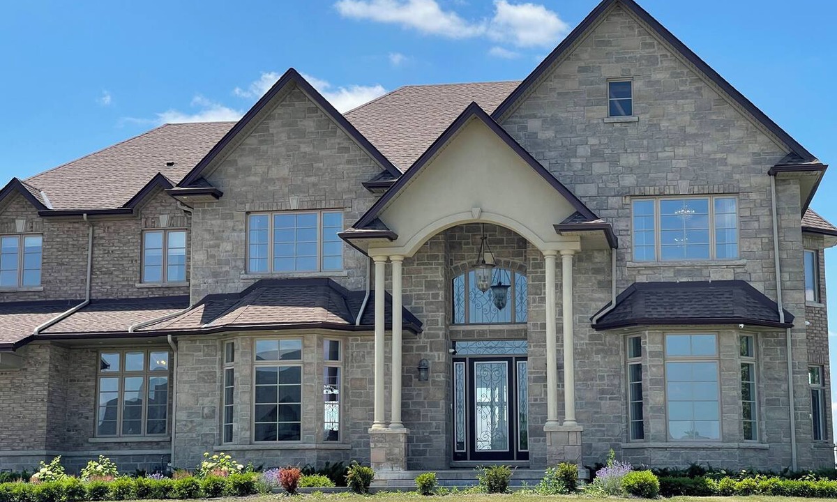 York House | 7,000 sqft Luxury Countryside Mansion on 1 acre estate lot, swimming pool 12 par
