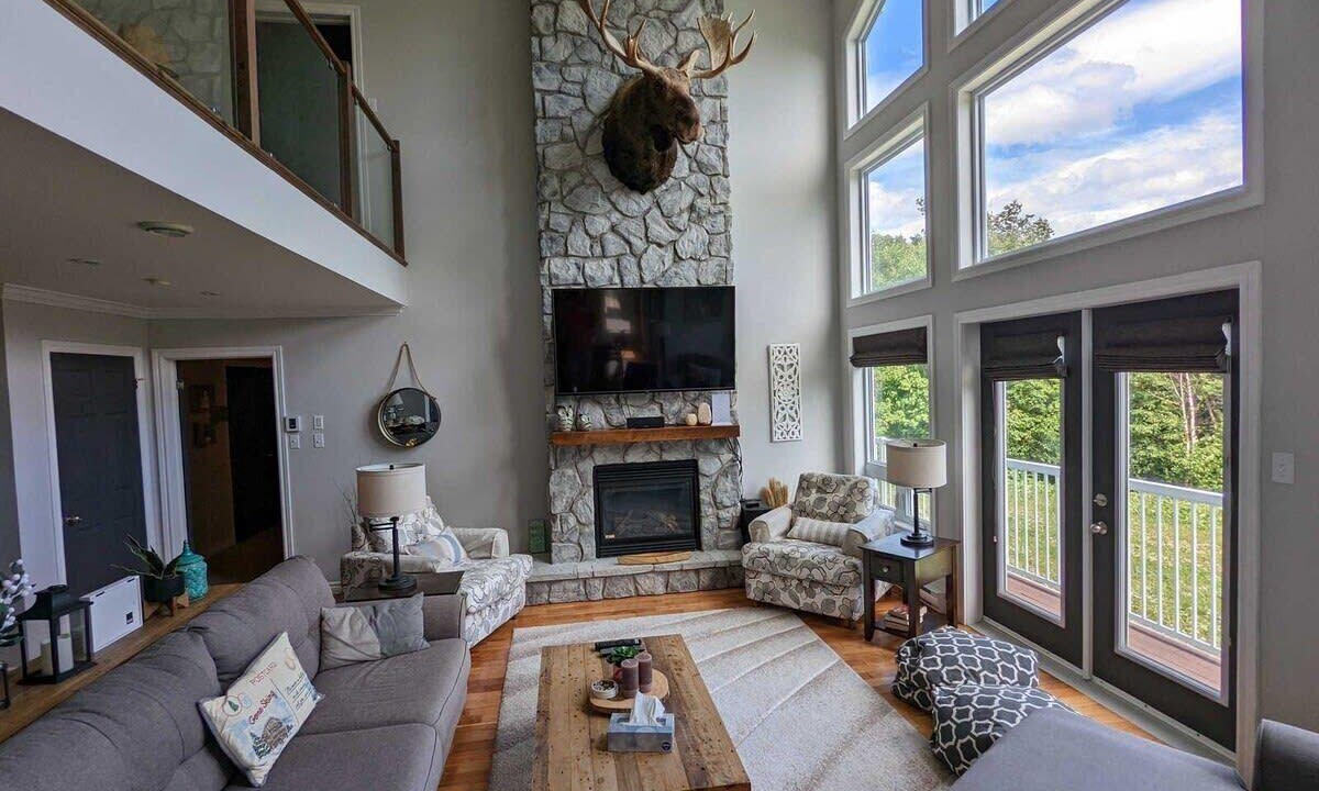 Little Rapids Ski Chalet | 9 Moose Lane - Humber Valley Resort