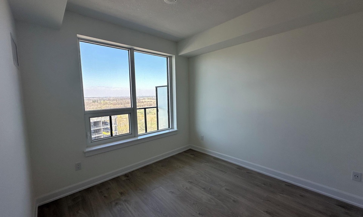 Oakville Condo | A beautiful view and brand new building