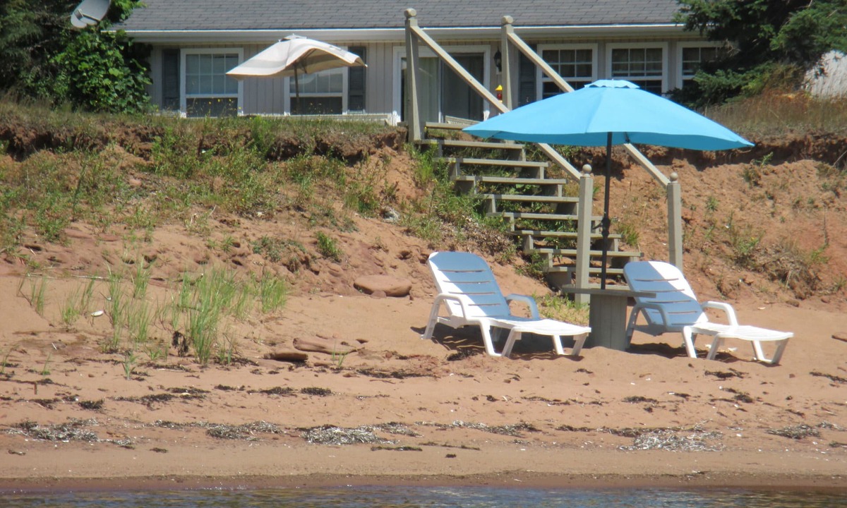 Wood Islands Cottage | B.E.A.C.H. Best Escape Anyone Can Have