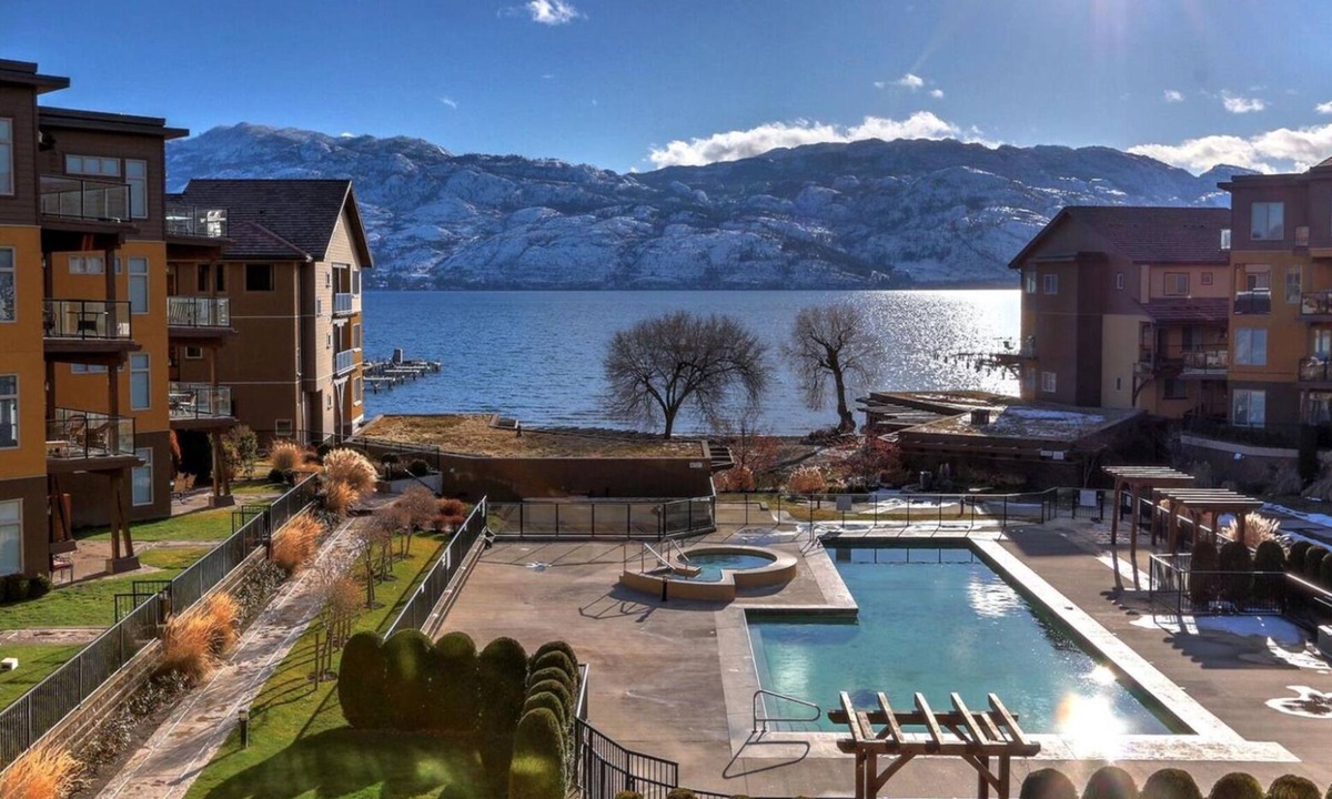 Westbank House | Barona Beach Getaway in West Kelowna