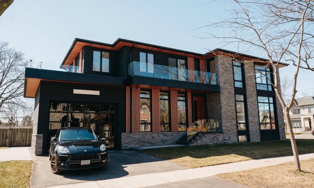 Etobicoke House | Basement Apartment - New Build!