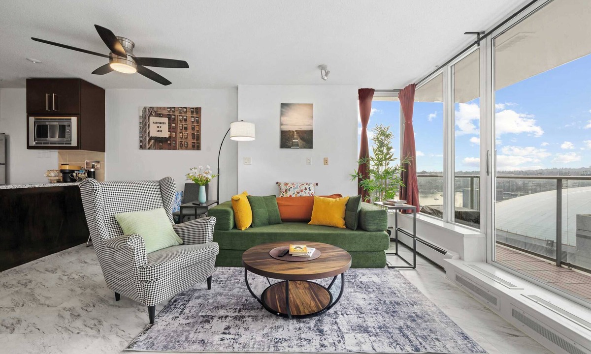 Crosstown Condo | BC Place & Rogers Arena Central, Modern w/AC