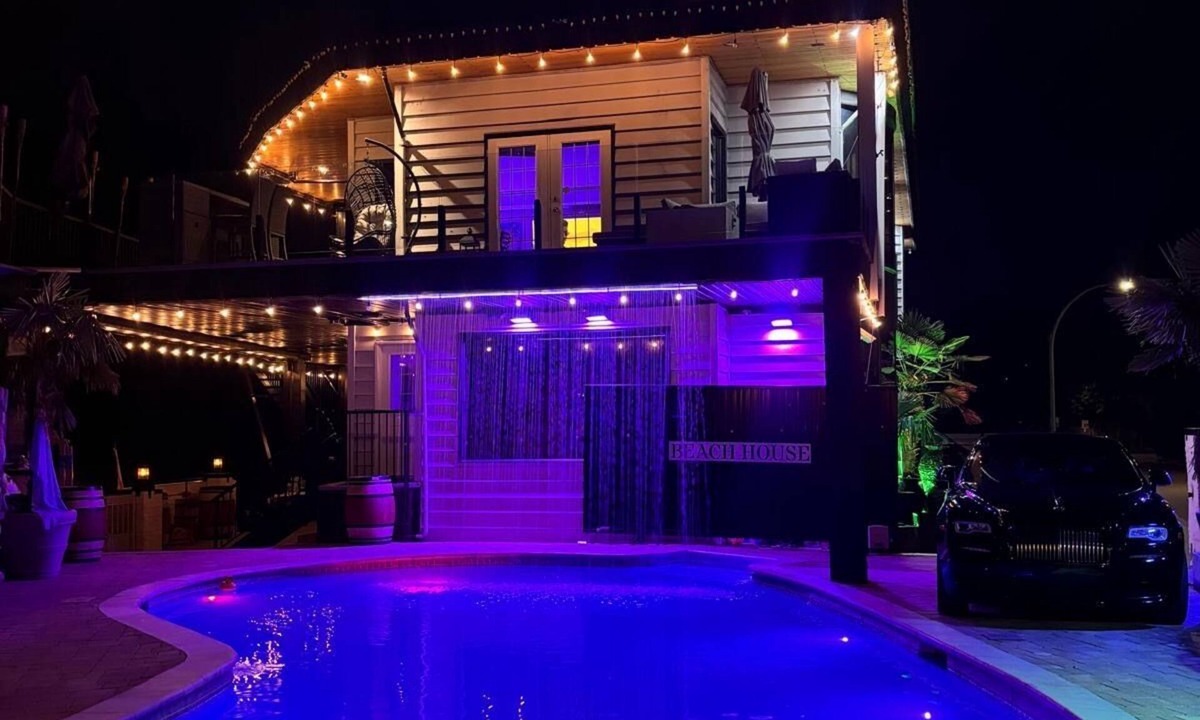 South Central Bed & Breakfast | Beach Front Resort Home