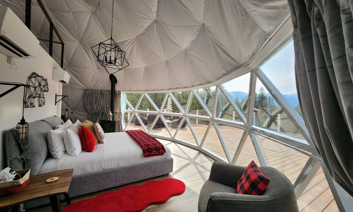 Windermere Cabin | Beat boredom in the Bear Dome at Winderdome Resort