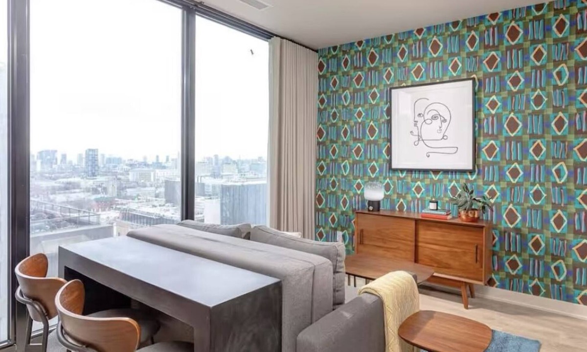 Bloor-Yorkville Condo | Beautiful 1 Bedroom Yorkville Condo with Valet Parking