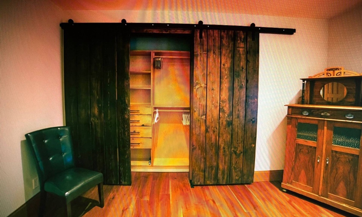 Sardis House | beautiful appointed suite on the chilliwack river valley hobby Farm