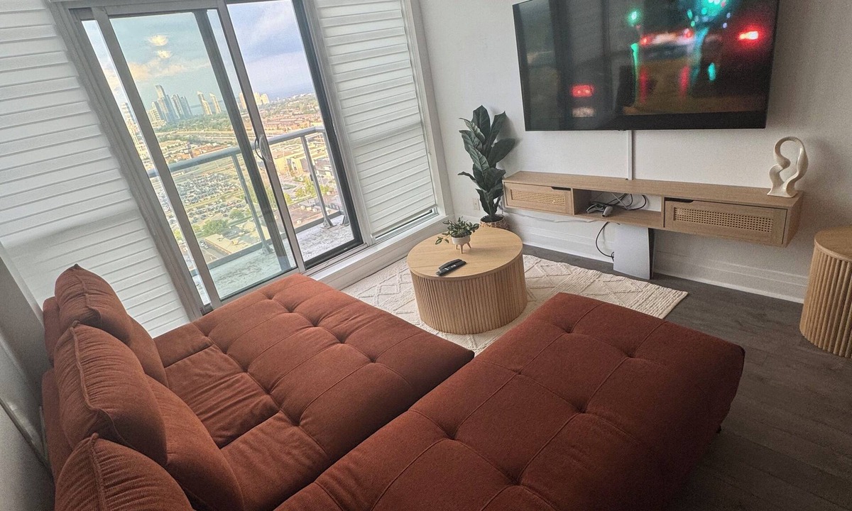 The Queensway Condo | Beautiful Condo with Lake Ontario View