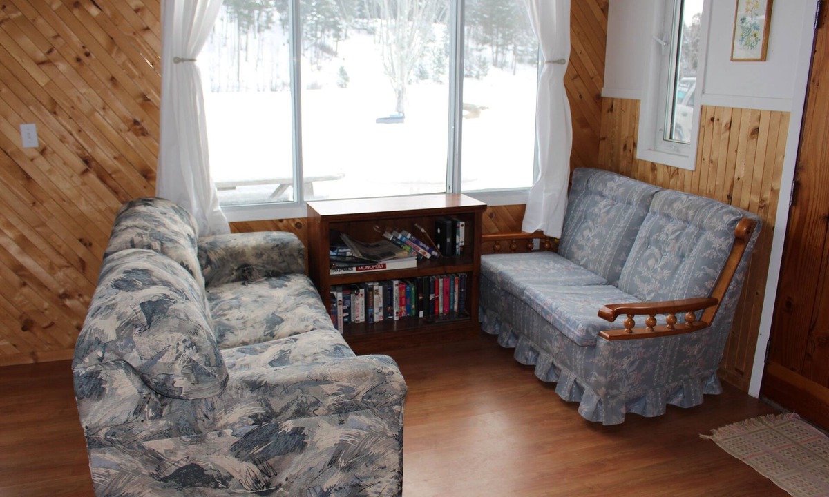 Osoyoos Cabin | Beautiful Cozy Cabin close to Mount Baldy and Osoyoos BC
