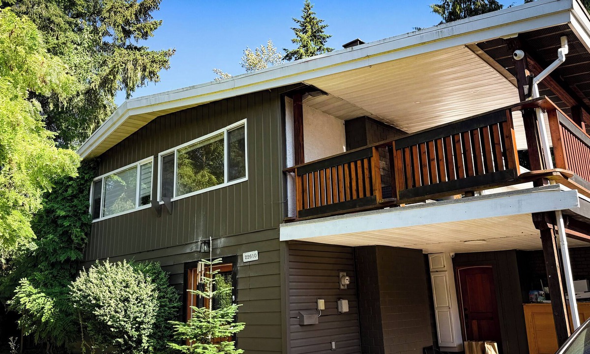 Maple Ridge House | Beautiful home for your short term stay