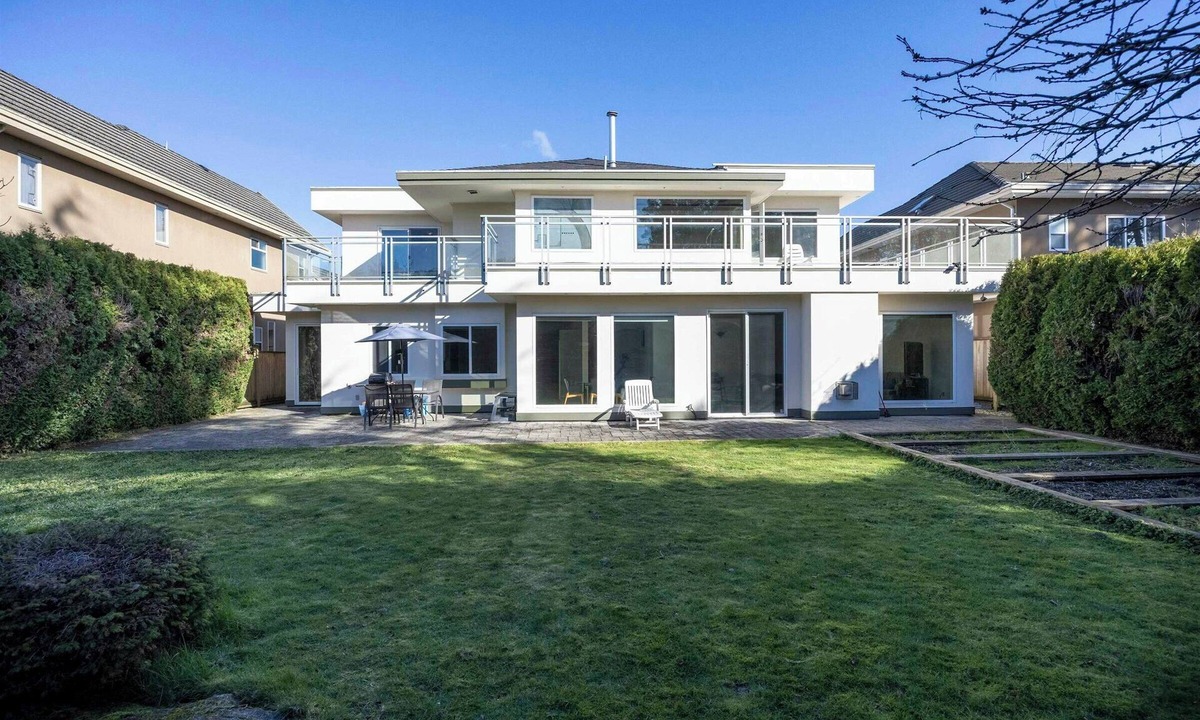 Richmond House | Beautiful House in Richmond center