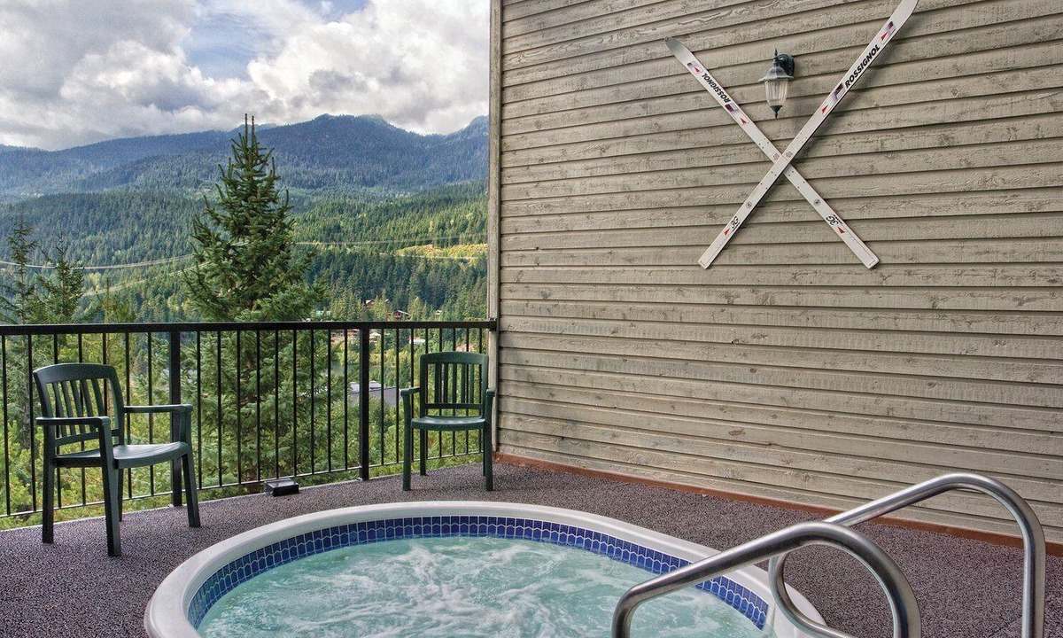Whistler Creekside Resort | Beautiful resort in the heart of it all!