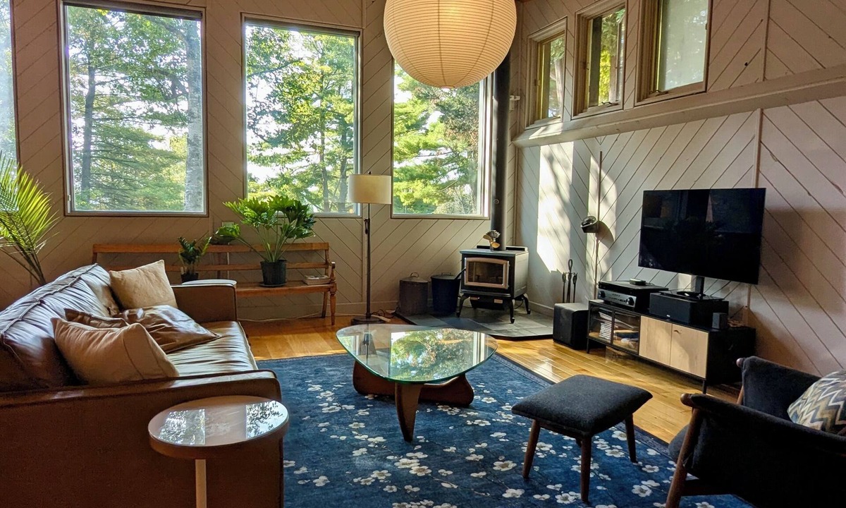 Colborne Cottage | Birch View Studio - A spacious and refined woodland retreat with sauna & hot tub