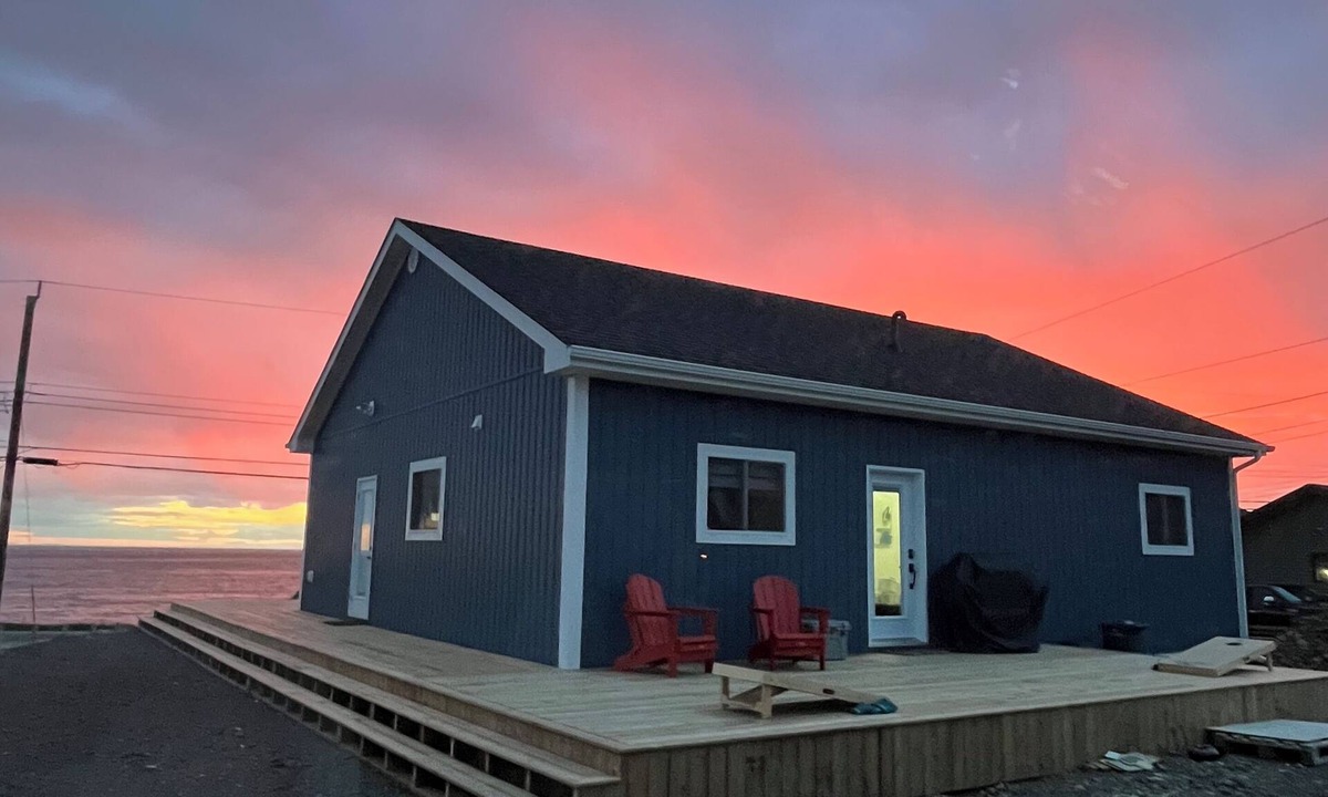 Twillingate House | Blue Jellybean: Great ocean views and sunsets close to town.