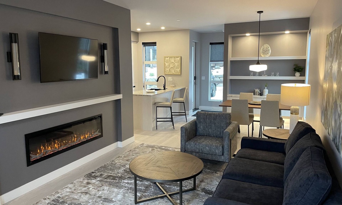 Regional District of Nanaimo House | Brand New Luxury 2 Bedroom Townhome with Ocean Views with Pool and Hot Tub