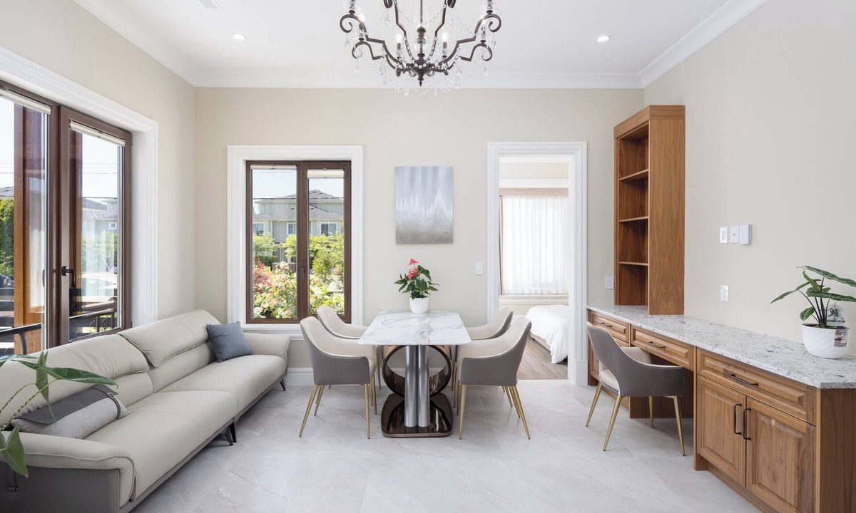 Richmond Apartment | Brand-New Luxury 2 BR Suite . Free parking. Central AC . Near YVR