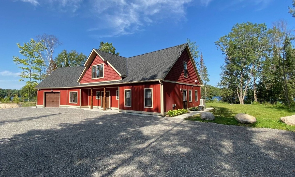 Unorganized Centre Parry Sound Cottage | Brand New Luxury Cottage on Deer Lake near South River/Parry Sound District