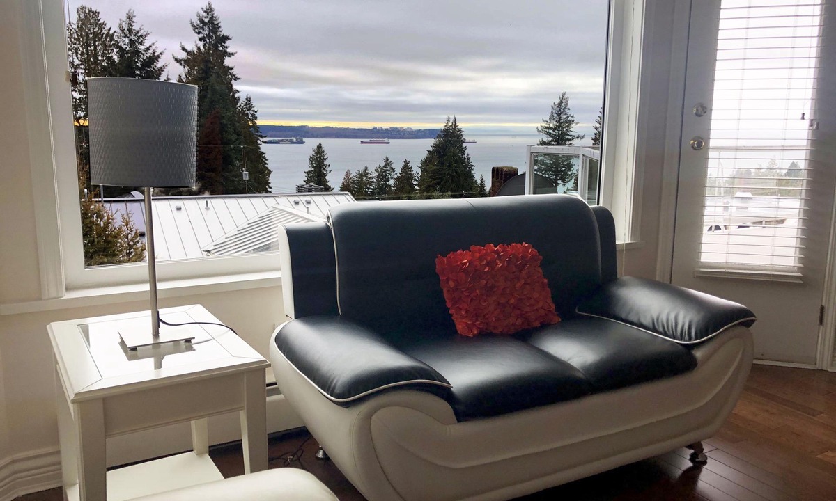 West Vancouver House | Breathtaking OceanView 5BDR Villa