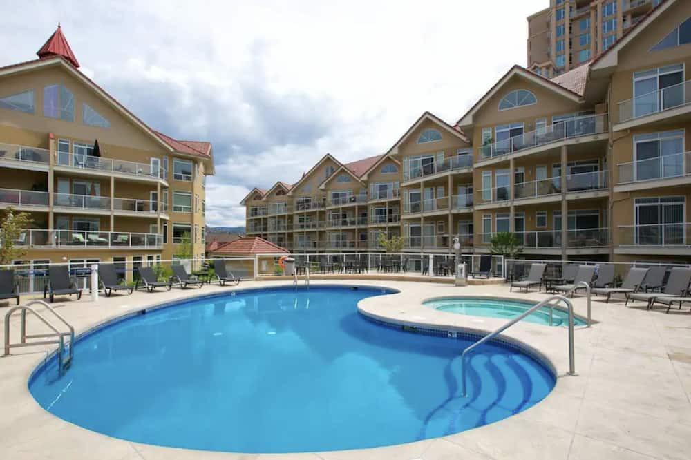 Cultural District Condo | Breathtaking Views Truly One of a kind 2 + Condo