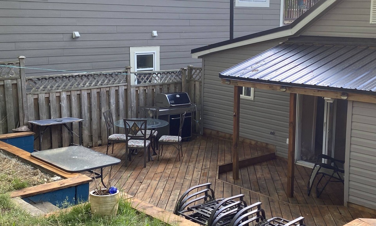 Grand Bend Cottage | Bunglow in the Bend - 5 min walk to the beach