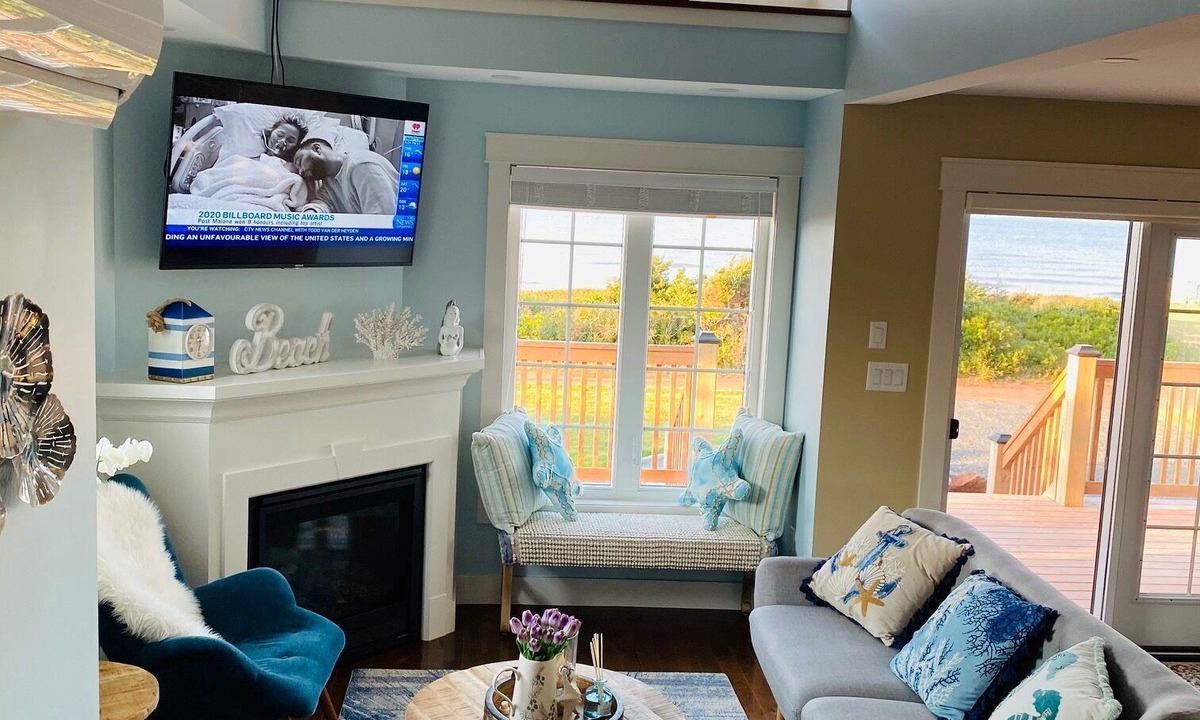 French Village House | BY THE SHORE - SAVAGE HARBOUR BEAUTY