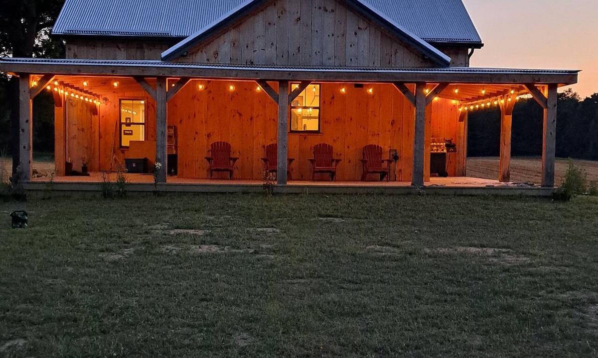 St. Williams House | Carolinian Hideaway - Quiet location just 5 minutes to Turkey Point