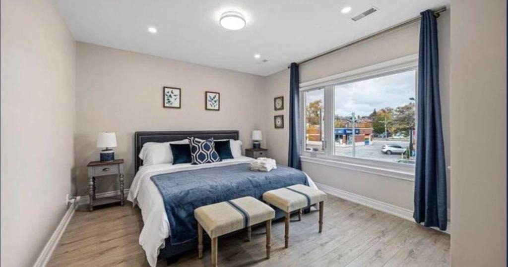 Bracondale Hill Hotel | Casa St Clair Hotel Contemporary 2BR Suite w Patio & BBQ