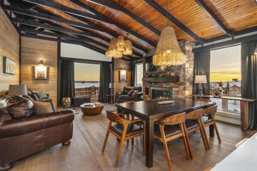 Big White Ski Resort House | Chalet Monashee - Brand New High-End Property with Amazing Views