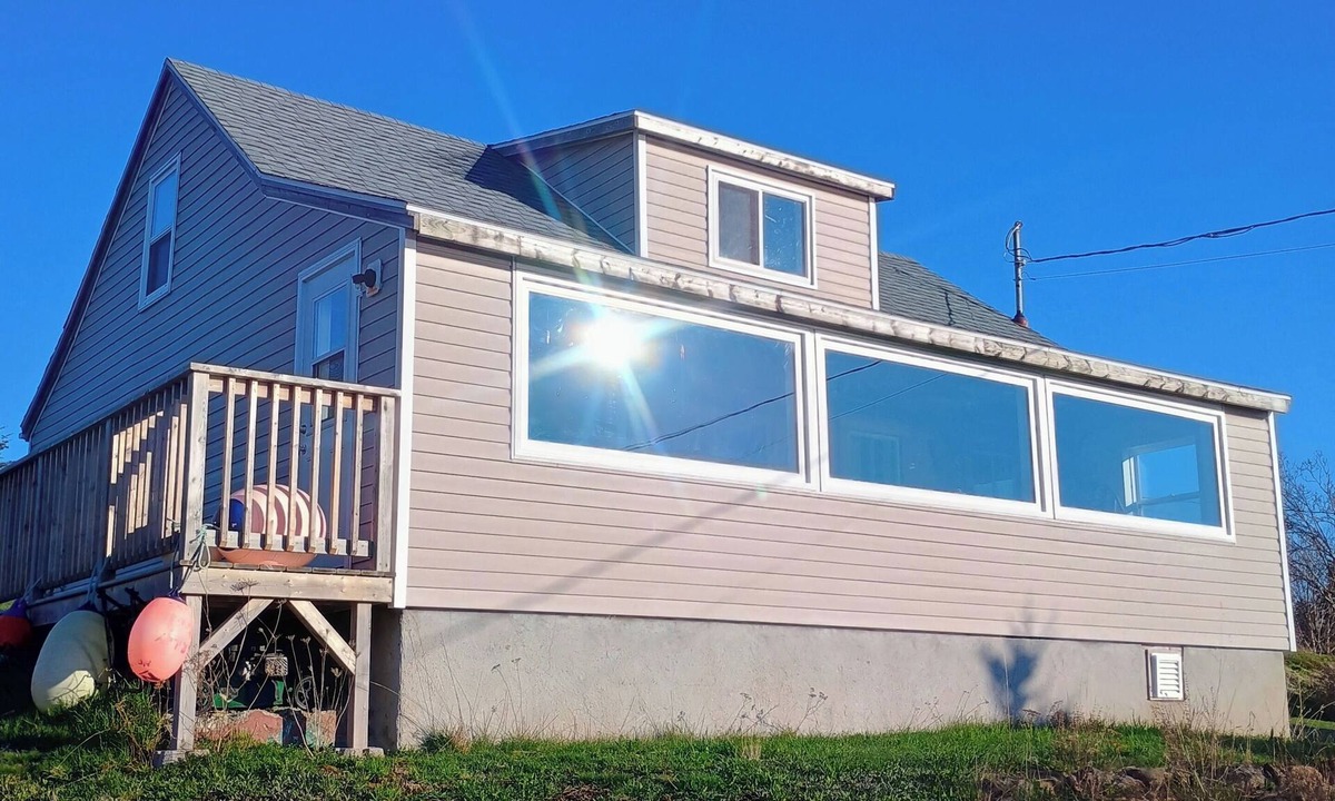 Westport Cottage | Charming Seaside Getaway with Spectacular Views