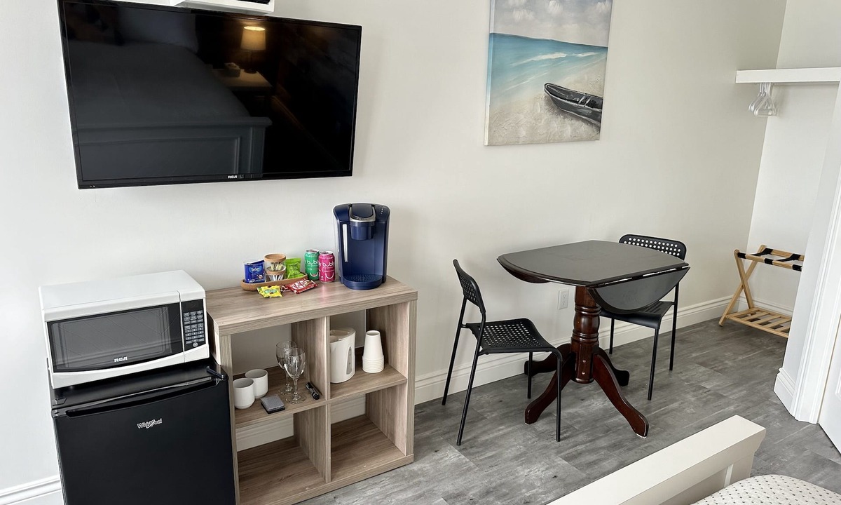 Cheticamp Hotel | Cheticamp Outback Inn