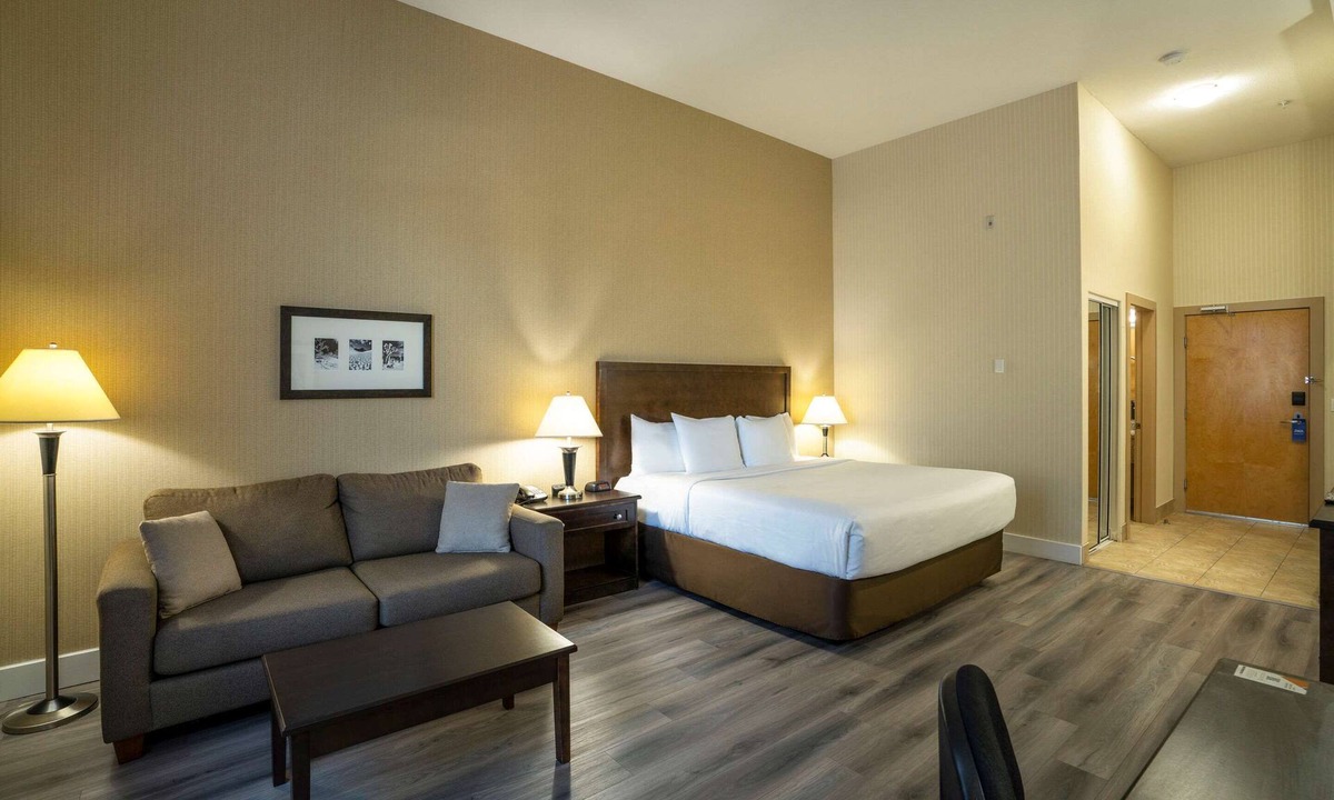 Fleetwood Hotel | Comfort Inn Surrey Hotel