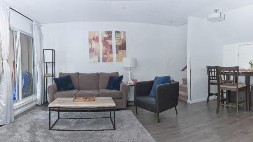Village North Apartment | Comfortable Townhouse in Whistler Village w Hot Tub