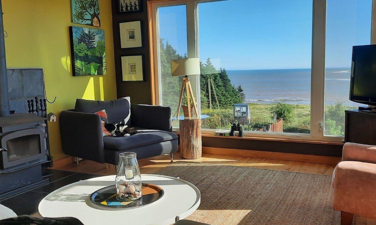 Seaforth House | Contemporary Beachfront Home
