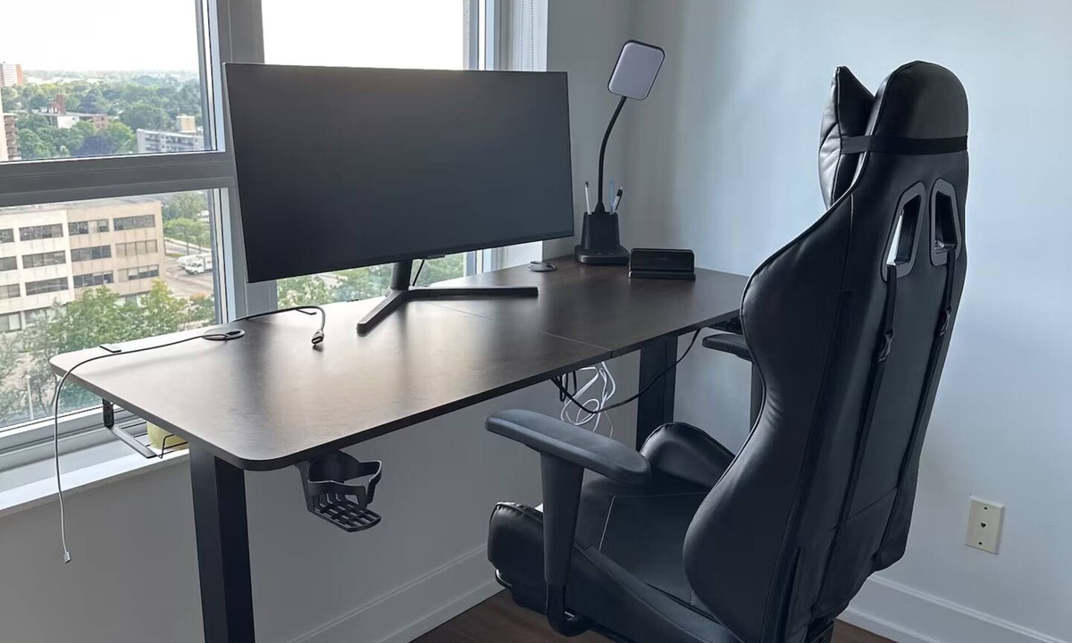Islington - City Centre West Condo | Cozy 1 BDR + den condo in Toronto | 10 mins to Pearson & 20 mins to Downtown