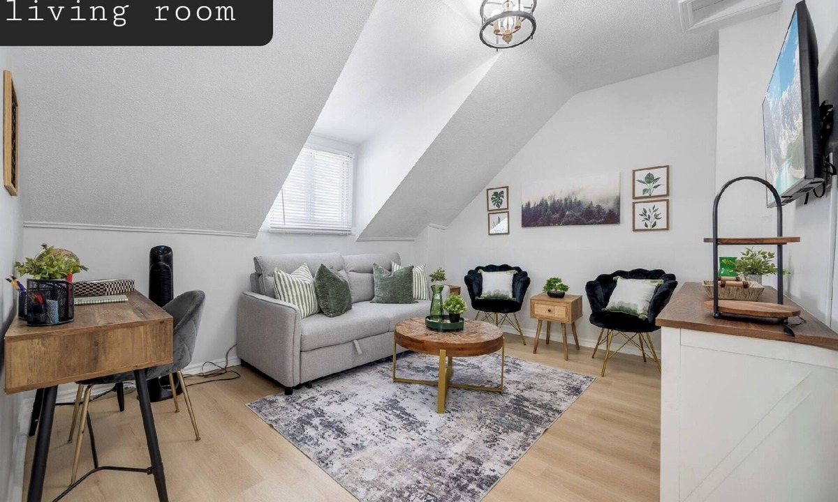 St. Catharines Apartment | Cozy 1 bedroom, centrally located minutes to Niagara on the Lake, Niagara Falls.