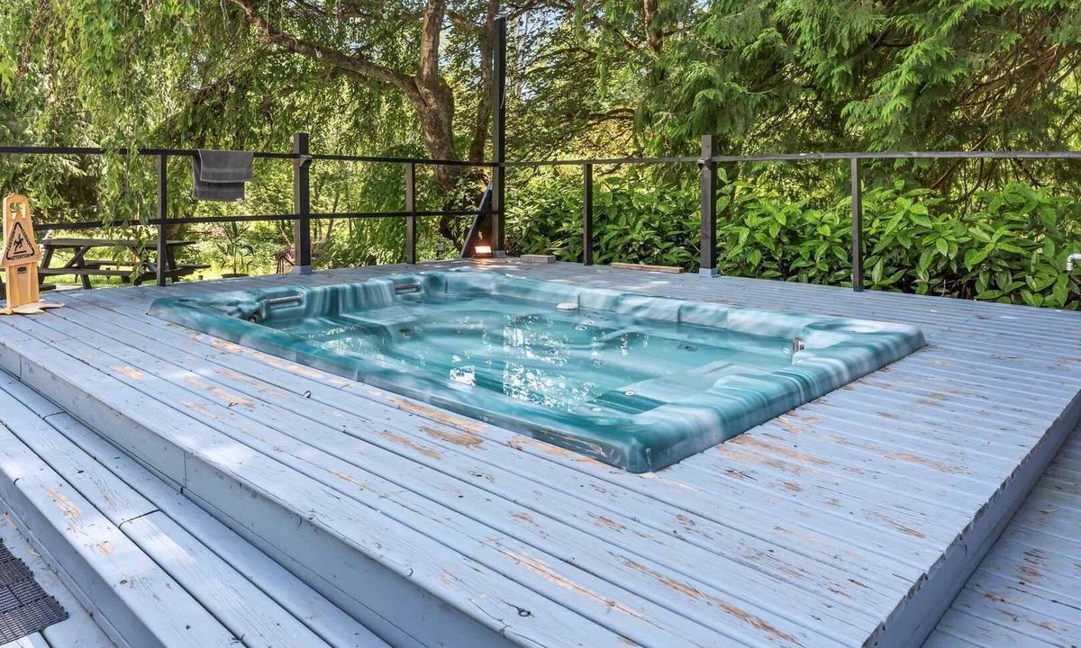 Langley Other | Cozy 5BR Farmhouse w/Pool, Hot Tub, Sauna & More!