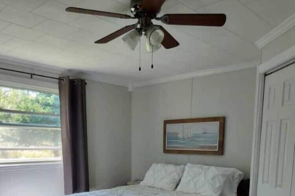 Heart's Delight House | Cozy Retreat Along the Avalon Peninsula in Coastal Heart's Delight