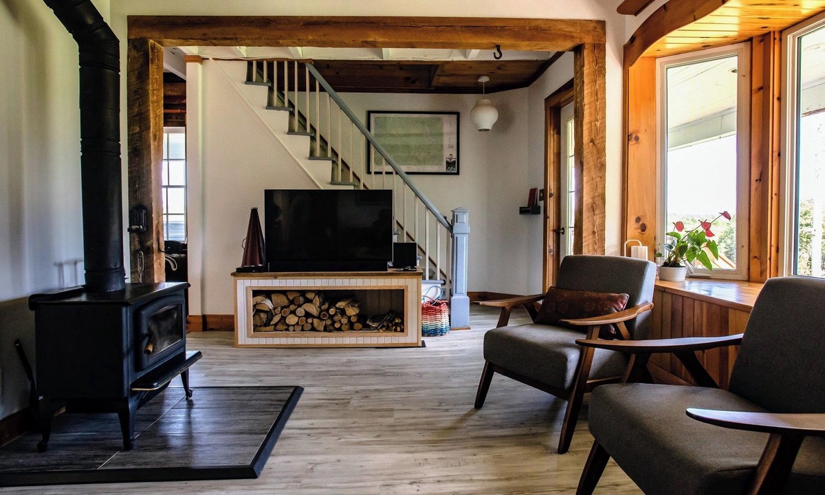 Upper New Cornwall Other | Cozy farmhouse retreat - 60 acres, 1000 ft of lakefront, loaded with amenities!