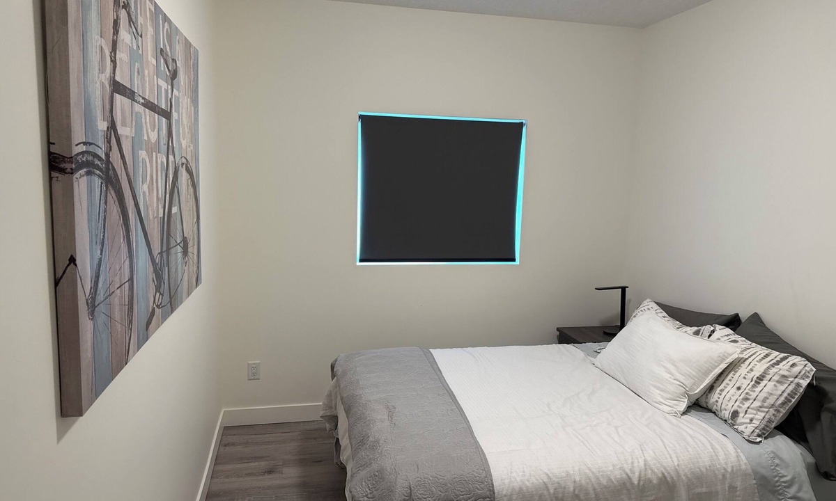 Prince George House | Cozy Fully Furnished 2-Bedroom Suite with Wifi, Parking and private entrance.